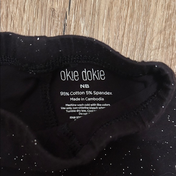 Black Sparkly Kids Leggings - Picture 2 of 3